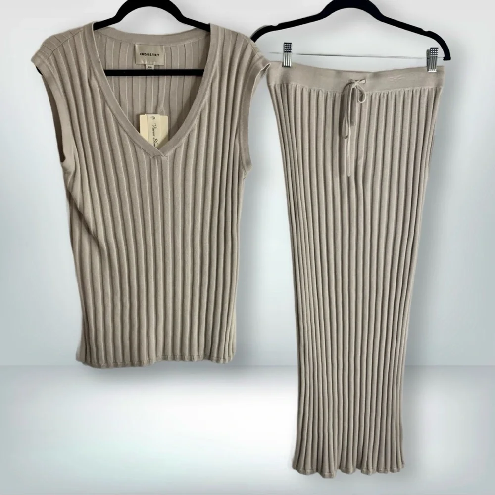 2 PIECE SET NWT Industry Ribbed Knit Top and Maxi Skirt, size M - Picture 2 of 16